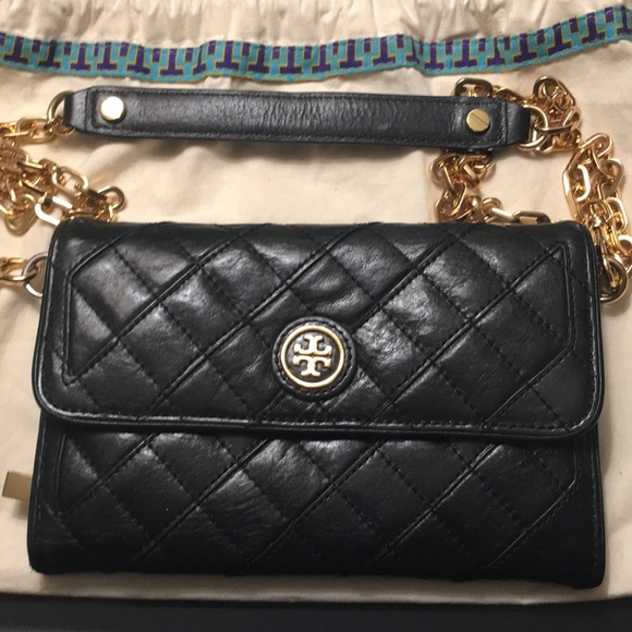 Tory Burch Handbags - Tory Burch Wallet with strap
